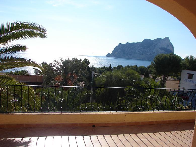 Villa in Calpe, Alicante, Spain 3 bedrooms, 250 sq.m. No. 25080