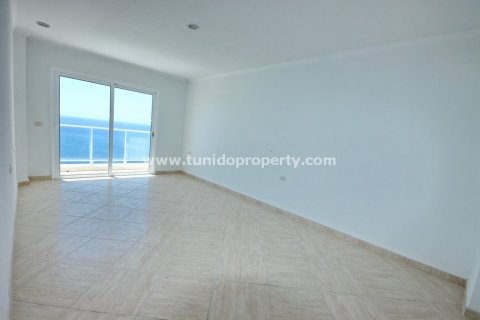 Apartment for sale in San Eugenio, Tenerife, Spain 3 bedrooms, 192 sq.m. No. 24371 - photo 21