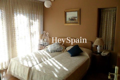 House for sale in Coma-Ruga, Tarragona, Spain 6 bedrooms, 325 sq.m. No. 19431 - photo 15