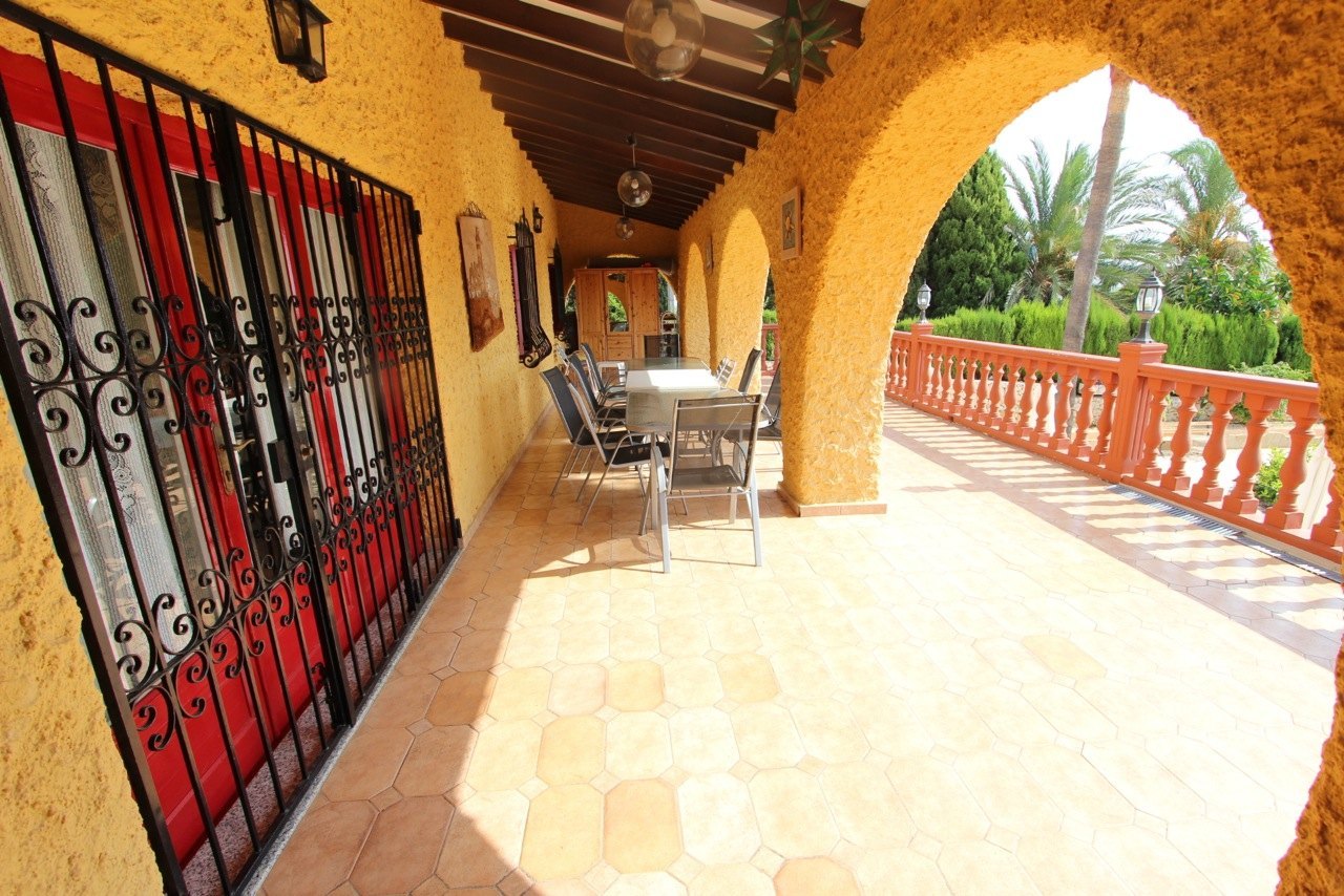 Villa i Calpe, Alicante, Spanien 7 sovrum, 300 kvm. Nr. 25141