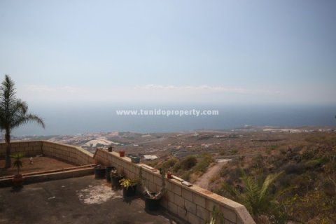 Villa for sale in Los Menores, Tenerife, Spain 6 bedrooms, 600 sq.m. No. 24283 - photo 2