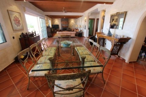 Villa for sale in Calpe, Alicante, Spain 4 bedrooms, 635 sq.m. No. 24946 - photo 7
