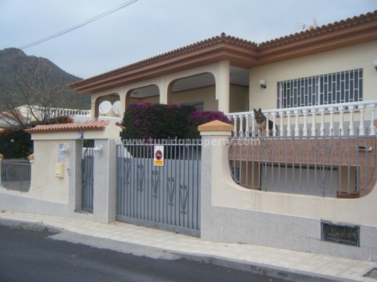 Villa in Valle de San Lorenzo, Tenerife, Spanien 3 Schlafzimmer, 257 m2 Nr. 24288