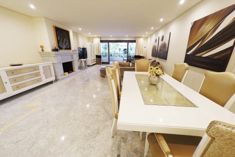 Apartment for sale in Marbella, Malaga, Spain 3 bedrooms, 250 sq.m. No. 20856 - photo 5