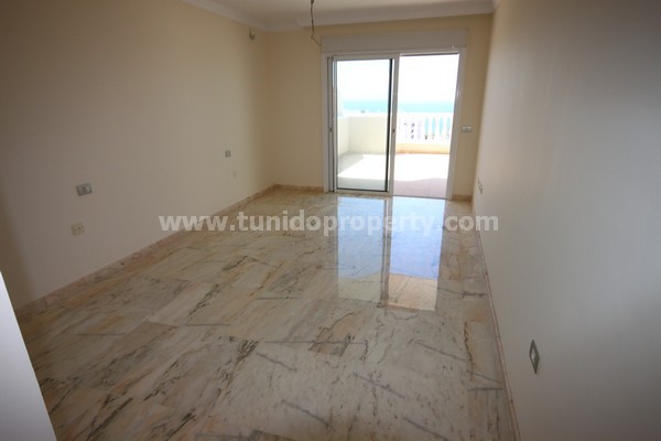 Apartment in Acantilado De Los Gigantes, Tenerife, Spain 2 bedrooms, 90 sq.m. No. 24302