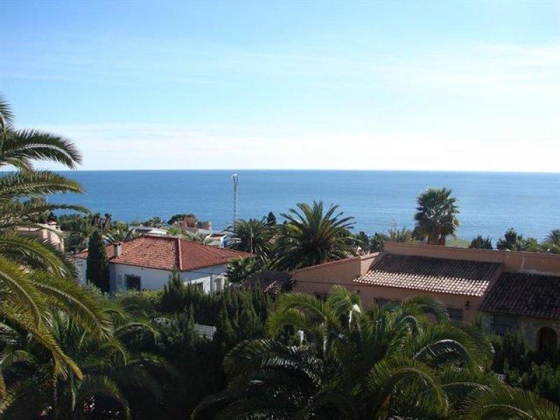 Villa in Calpe, Alicante, Spain 3 bedrooms, 250 sq.m. No. 25080