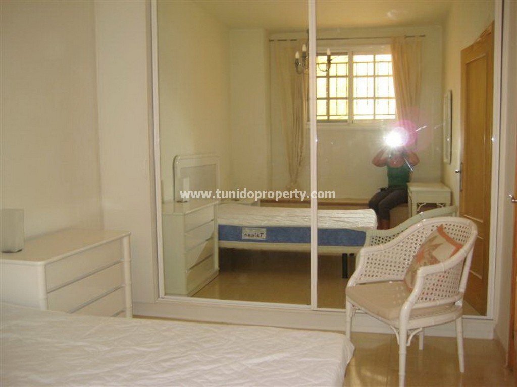 Villa a Arona, Tenerife, Spagna 9 camere da letto, 330 mq. N° 24344