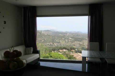 Bungalow for sale in Calpe, Alicante, Spain 3 bedrooms, 200 sq.m. No. 24928 - photo 5