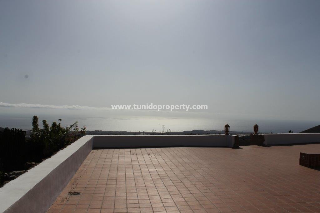 Villa in San Miguel de Abona, Tenerife, Spain 2 bedrooms, 2900 sq.m. No. 24355