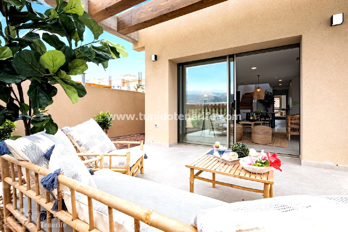 Villa i Amarilla Golf, Tenerife, Spanien 4 sovrum, 228 kvm. Nr. 24652