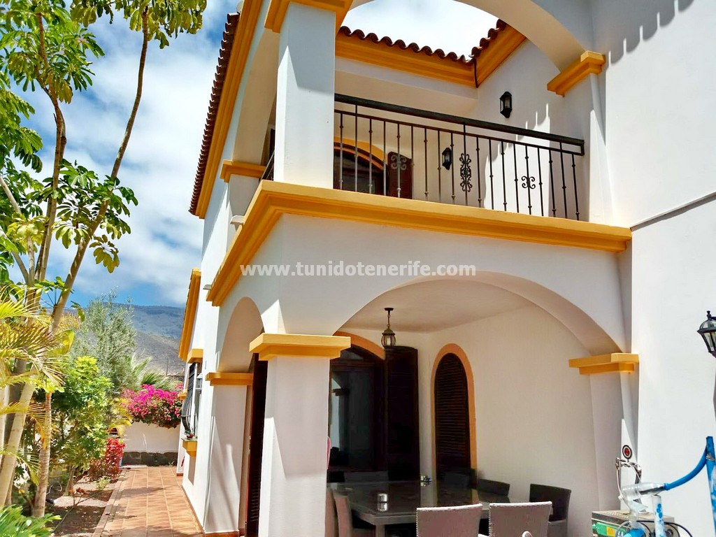Villa en Torviscas, Tenerife, España 5 dormitorios, 512 m2 No. 24517