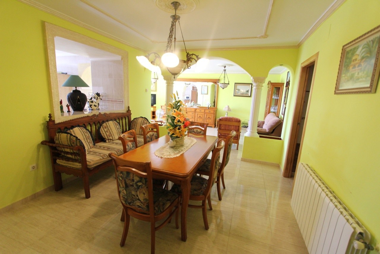 Villa i Calpe, Alicante, Spanien 7 sovrum, 300 kvm. Nr. 25141