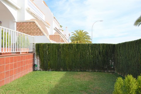 Townhouse for sale in Campoamor, Alicante, Spain 4 bedrooms, 150 sq.m. No. 19381 - photo 9