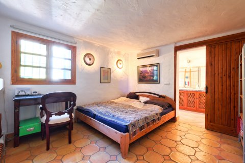 Finca for sale in Estepona, Malaga, Spain 2 bedrooms, 110 sq.m. No. 21024 - photo 2