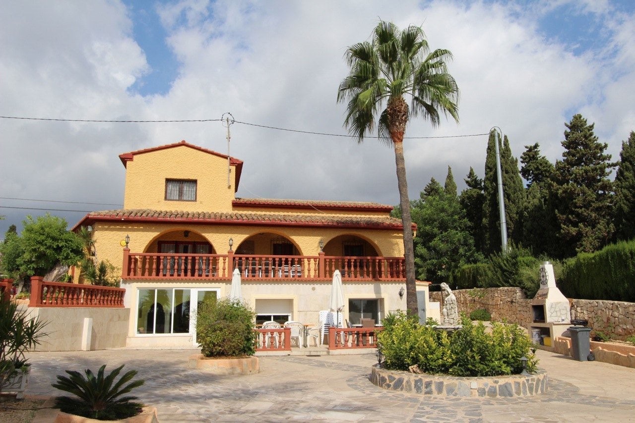 Villa i Calpe, Alicante, Spanien 7 sovrum, 300 kvm. Nr. 25141