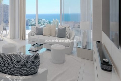 Villa for sale in San Eugenio, Tenerife, Spain 5 bedrooms, 300 sq.m. No. 24609 - photo 3