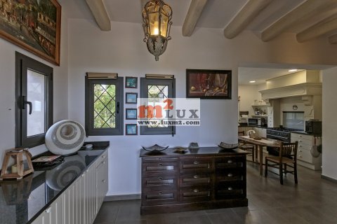 Villa for sale in Platja D'aro, Girona, Spain 4 bedrooms, 206 sq.m. No. 28701 - photo 13