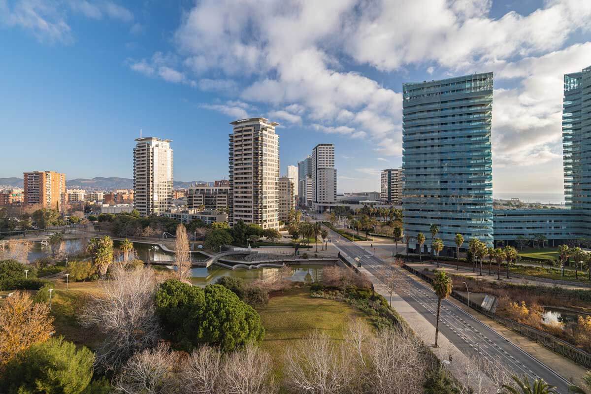 Comprar una propiedad en construcción o «sobre plano» en España Comprar una propiedad en construcción o «sobre plano» en España