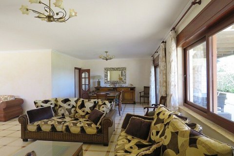 Villa for sale in Cabo Roig, Alicante, Spain 7 bedrooms, 600 sq.m. No. 29039 - photo 10