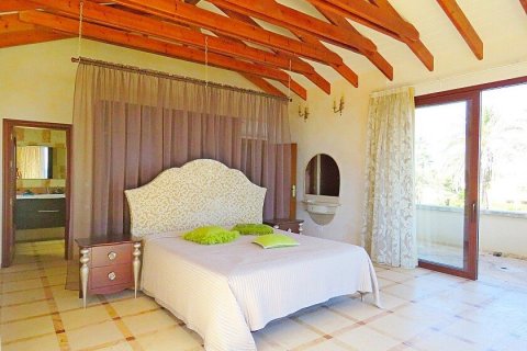 Villa for sale in Cabo Roig, Alicante, Spain 7 bedrooms, 600 sq.m. No. 29039 - photo 19