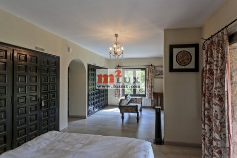Villa for sale in Platja D'aro, Girona, Spain 4 bedrooms, 206 sq.m. No. 28701 - photo 29