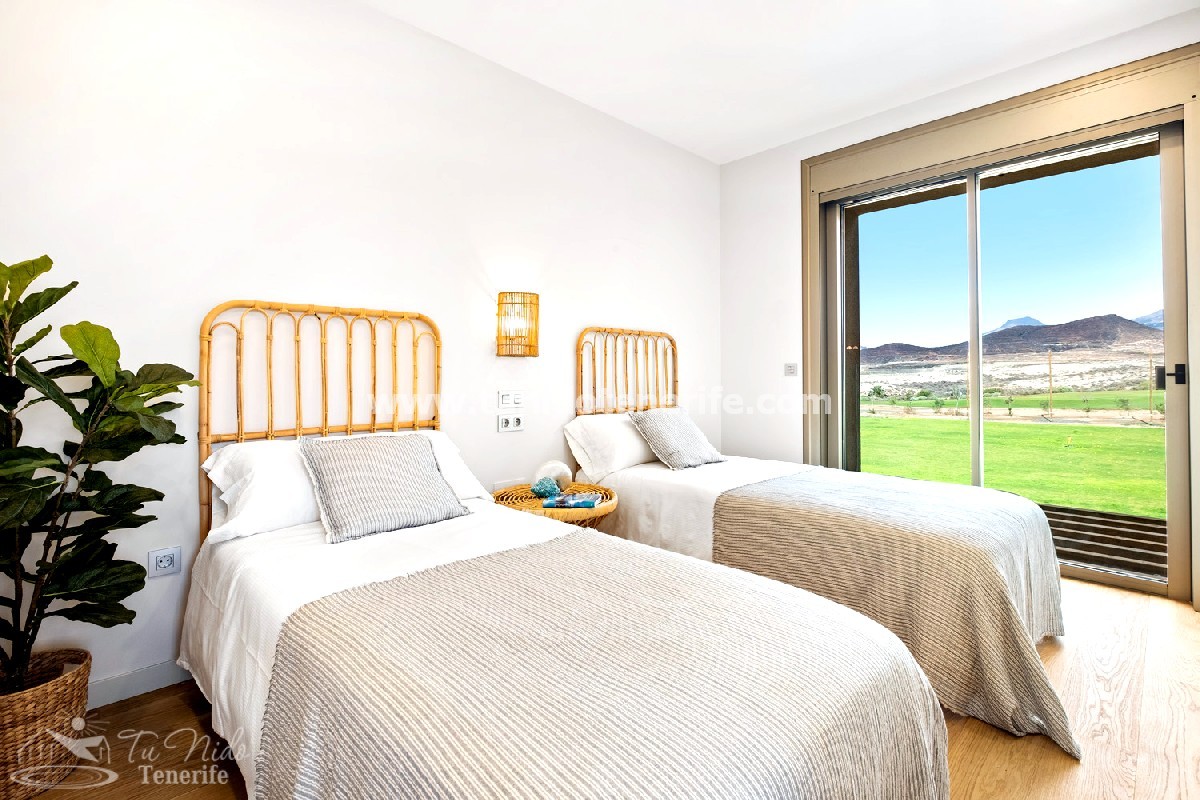 Villa i Amarilla Golf, Tenerife, Spanien 4 sovrum, 228 kvm. Nr. 24652