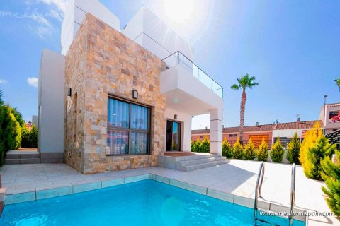 Villa for sale in Los Alcazares, Murcia, Spain 3 bedrooms, 194 sq.m. No. 30209 - photo 1