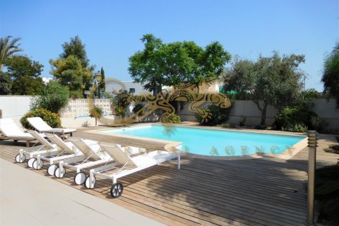 Villa for sale in Sa Carroca, Ibiza, Spain 4 bedrooms, 250 sq.m. No. 30860 - photo 2