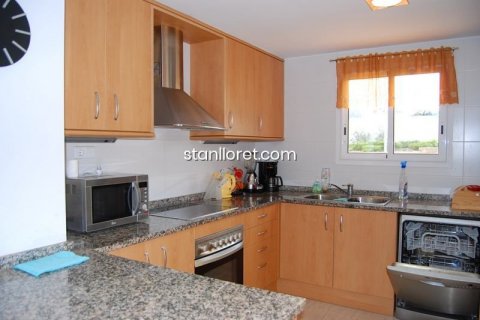 House for sale in Lloret de Mar, Girona, Spain 4 bedrooms, 264 sq.m. No. 31042 - photo 4
