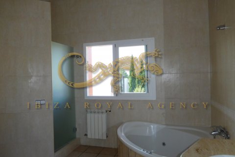 Villa for rent in Santa Gertrudis De Fruitera, Ibiza, Spain 5 bedrooms, 400 sq.m. No. 30888 - photo 28