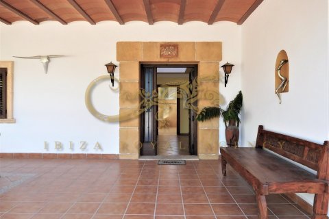 Villa for rent in Benimussa, Ibiza, Spain 2 bedrooms, 179 sq.m. No. 30840 - photo 6