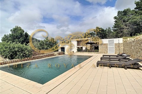 Villa for sale in Sant Agusti des Vedra, Ibiza, Spain 3 bedrooms, 200 sq.m. No. 30806 - photo 3