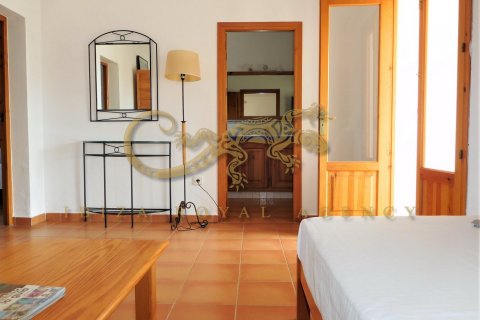 Villa for sale in Cap De Barbaria, Formentera, Spain 3 bedrooms, 135 sq.m. No. 30850 - photo 11