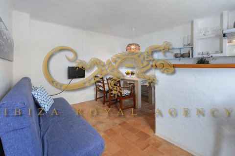 Villa for sale on Formentera, Spain 6 bedrooms, 350 sq.m. No. 30874 - photo 20