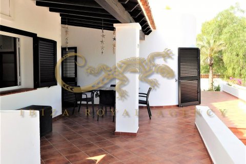 Villa for sale in Sant Agusti des Vedra, Ibiza, Spain 3 bedrooms, 173 sq.m. No. 30824 - photo 6