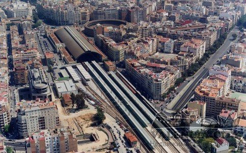 Commercial property à Valencia, Espagne 1875 m2 No. 30905