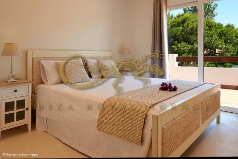 Villa for rent in Port Des Torrent, Ibiza, Spain 4 bedrooms, 372 sq.m. No. 30838 - photo 25