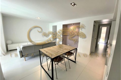 Apartment for rent in Ibiza town, Ibiza, Spain 2 bedrooms, 87 sq.m. No. 30819 - photo 6