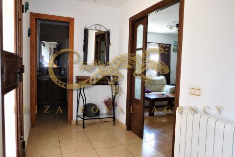 Villa for sale in Jesus, Ibiza, Spain 3 bedrooms, 145 sq.m. No. 30810 - photo 13