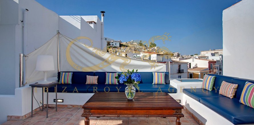 House in Ibiza town, Ibiza, Spain 4 bedrooms, 280 sq.m. No. 30894