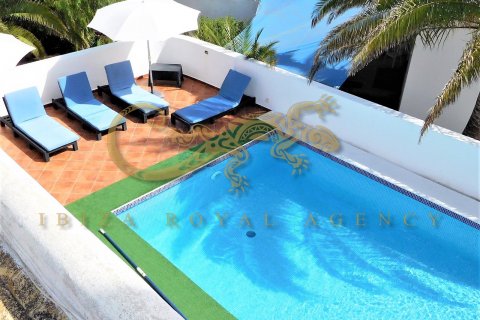 Villa for sale in Sant Agusti des Vedra, Ibiza, Spain 3 bedrooms, 173 sq.m. No. 30824 - photo 3