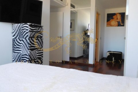 Apartment for rent in Ibiza town, Ibiza, Spain 3 bedrooms, 120 sq.m. No. 30876 - photo 26