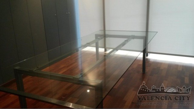Commercial property à Valencia, Espagne 1217 m2 No. 30907