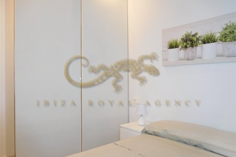 Apartment for rent in San Antonio De Portmany, Ibiza, Spain 2 bedrooms, 65 sq.m. No. 30827 - photo 26