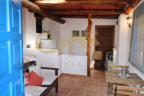 Villa for sale in San Antonio De Portmany, Ibiza, Spain 5 bedrooms, 282 sq.m. No. 30861 - photo 26