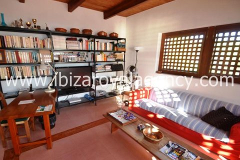 Villa for sale on Formentera, Spain 6 bedrooms, 500 sq.m. No. 30872 - photo 15
