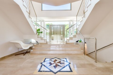 Villa for sale in Benissa, Alicante, Spain 6 bedrooms, 587 sq.m. No. 24837 - photo 7