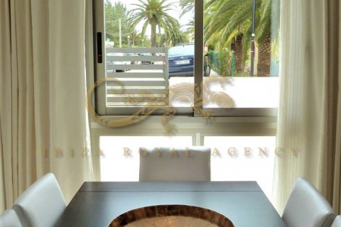 Apartment for sale in Talamanca, Ibiza, Spain 3 bedrooms, 100 sq.m. No. 30856 - photo 3