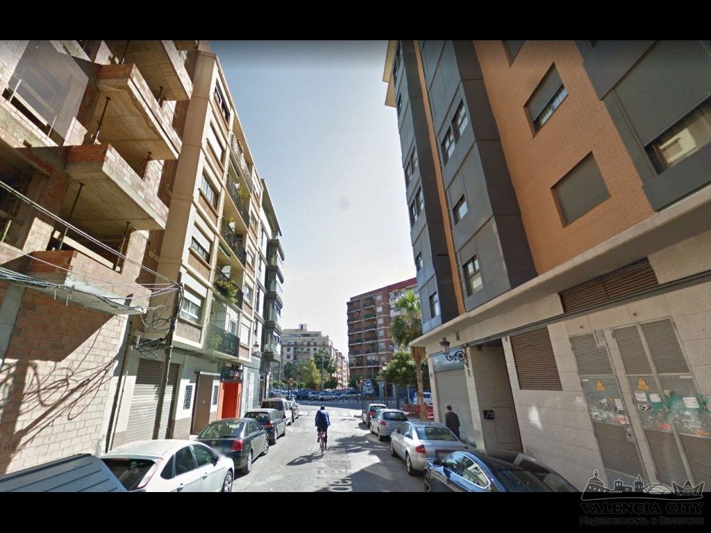 Commercial property à Valencia, Espagne 1198 m2 No. 30911