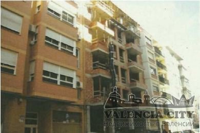 Commercial property à Valencia, Espagne 1198 m2 No. 30911
